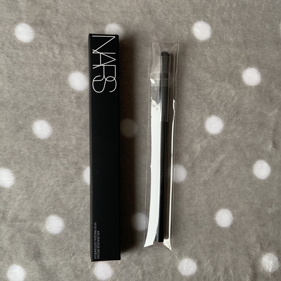NARS Smudge Brush #25 - Picture 2 of 7